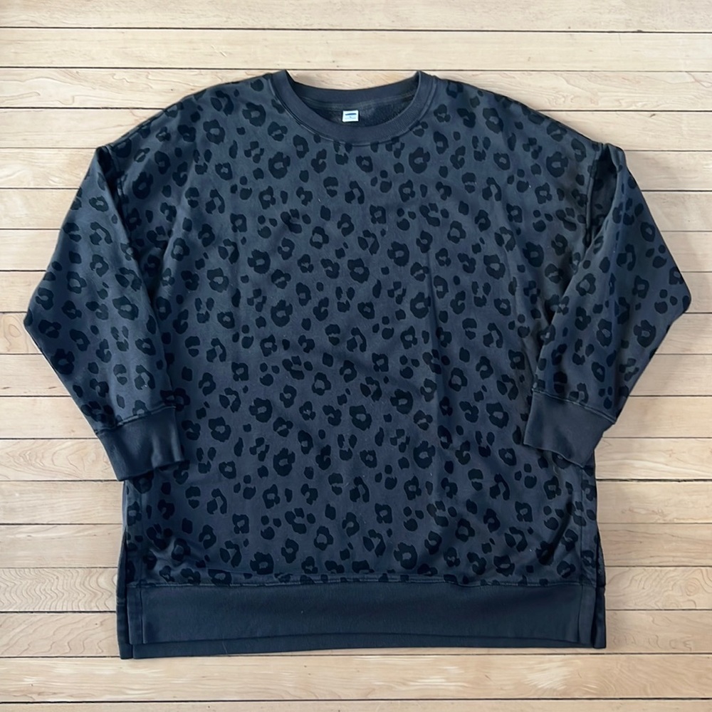 Women’s tunic length leopard sweatshirt from Old Navy